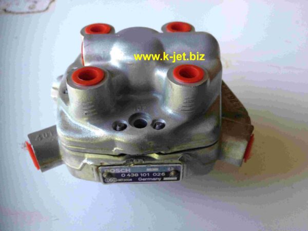 0 438 101 026 Exchange Reconditioned Fuel Distributor (price includes $200 core surcharge)