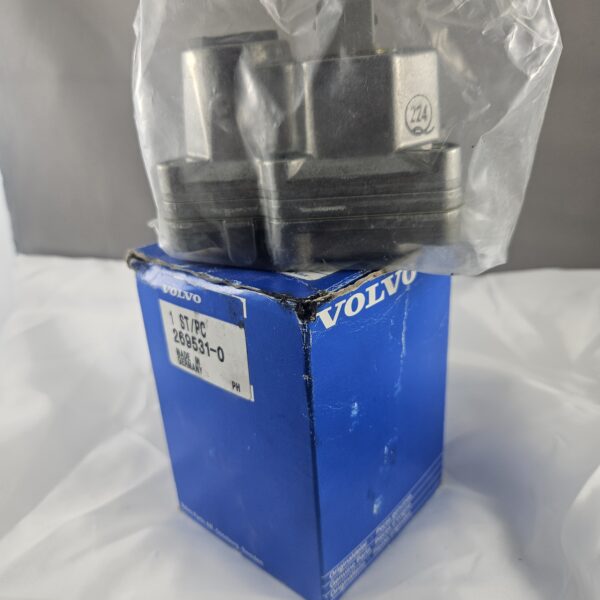 Volvo 269531 NEW - EXCHANGE Warm-Up Regulator (includes AU$200 core surcharge)